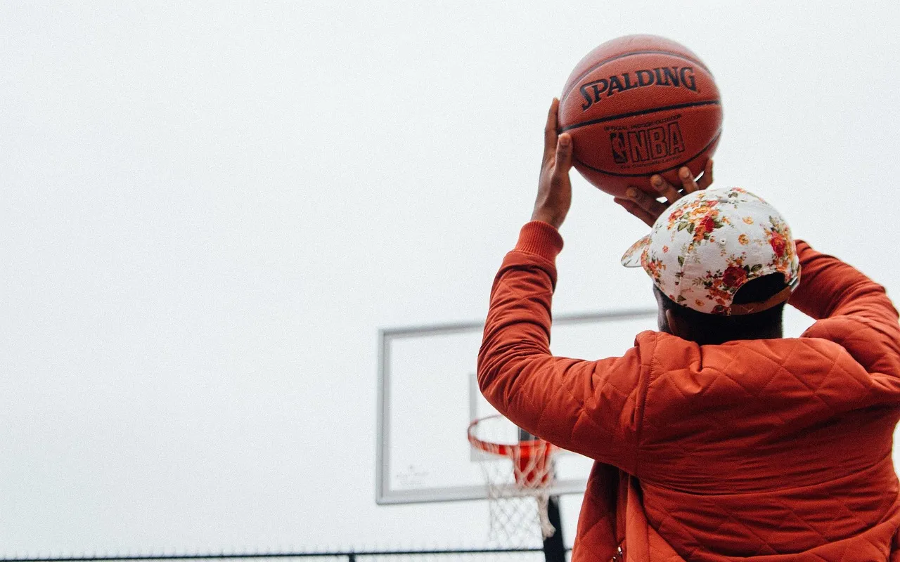 Basketball Prop Bets Explained: A Thorough Guide for NBA Bettors — Understanding Prop Betting Odds: What Does +700 Actually Mean?