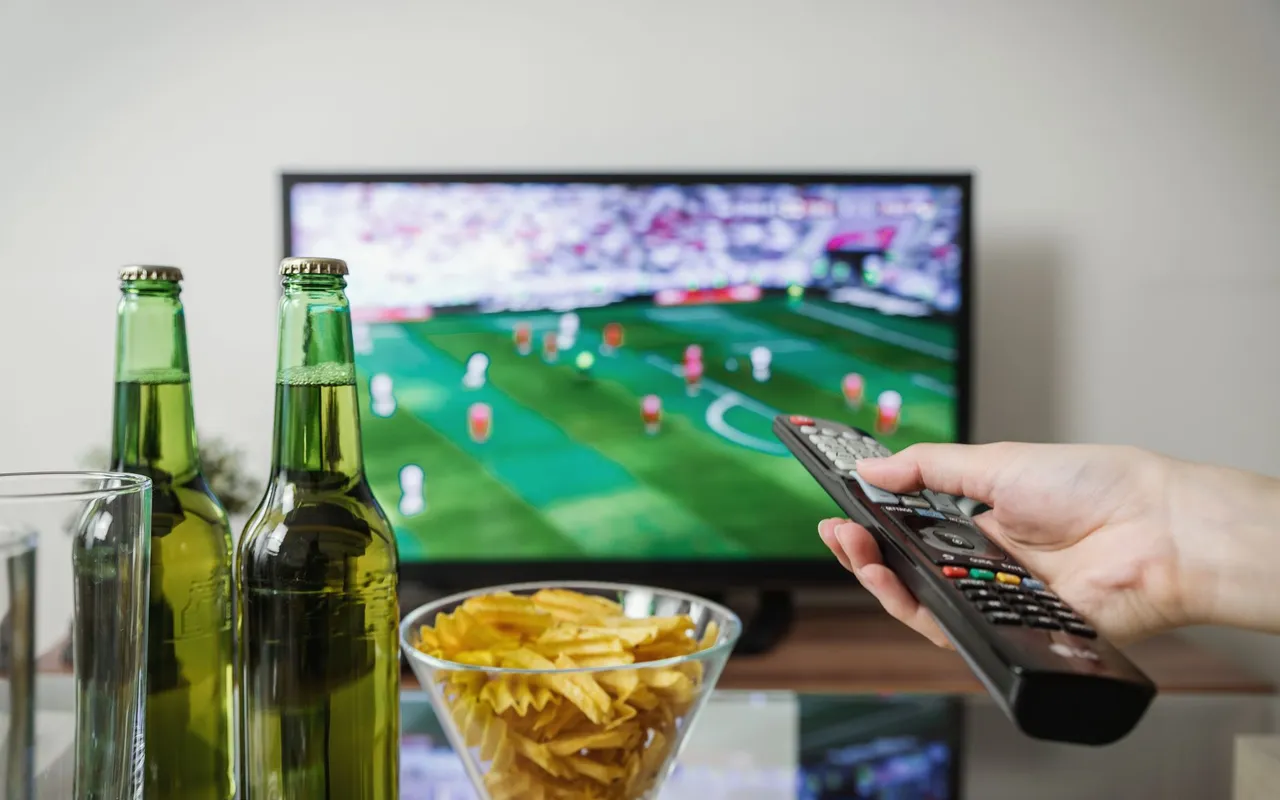 Live Betting vs Pre-Match Betting — Which Side Should You Be On? — "I placed the bet and the odds were already gone"